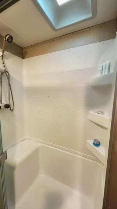Luxury Glamping Near Idaho Event Center In Nampaアパートメント エクステリア 写真