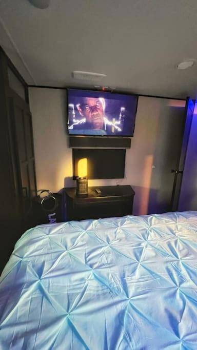 Luxury Glamping Near Idaho Event Center In Nampaアパートメント エクステリア 写真