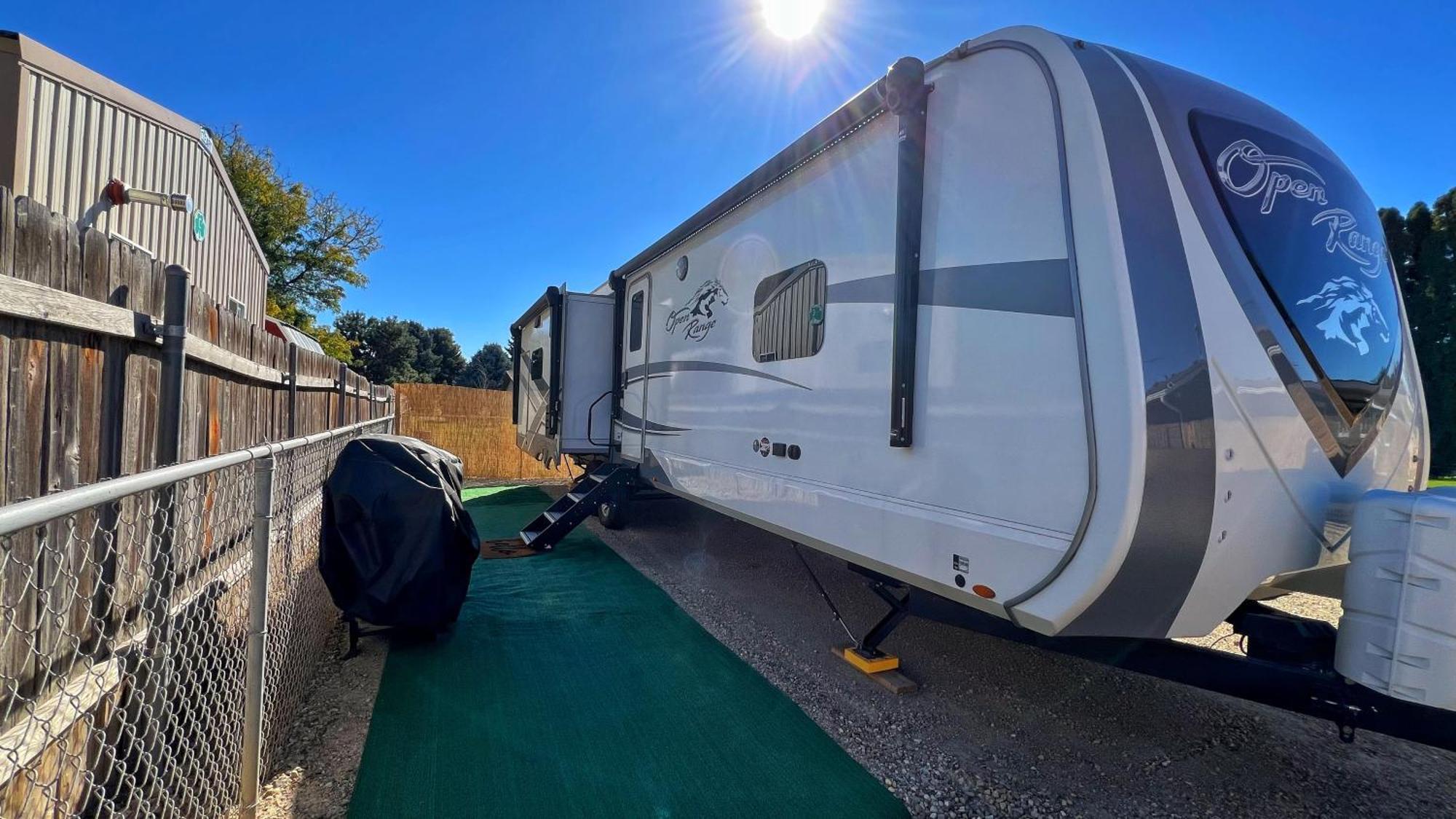 Luxury Glamping Near Idaho Event Center In Nampaアパートメント エクステリア 写真